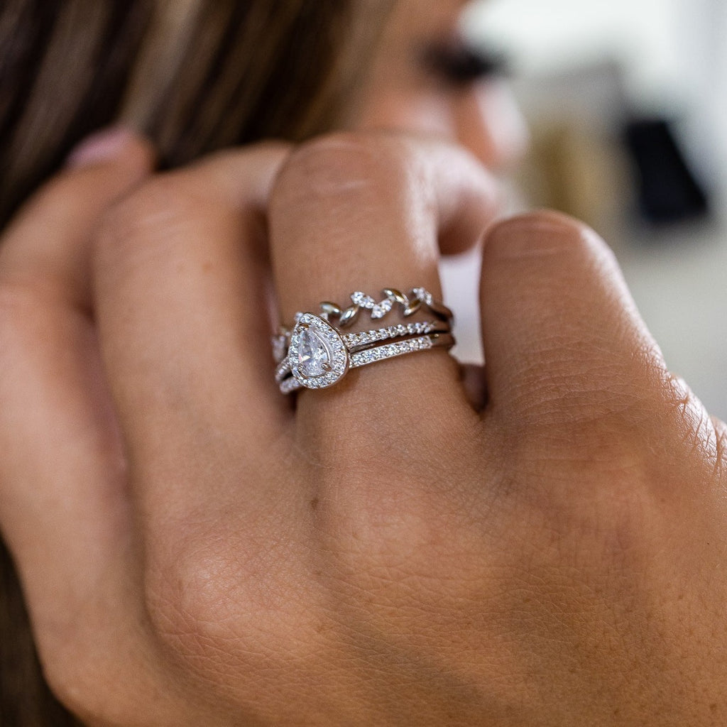 Starlette Galleria Annabelle Engagement Ring - CZ Engagement Rings for Women Promise Rings for Women Women's Engagement Rings Oval Engagement Rings for Women Oval Engagement Ring CZ Oval Ring